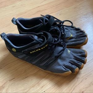 Vibram-Golds Gym five five fingers size 8-8.5 mens